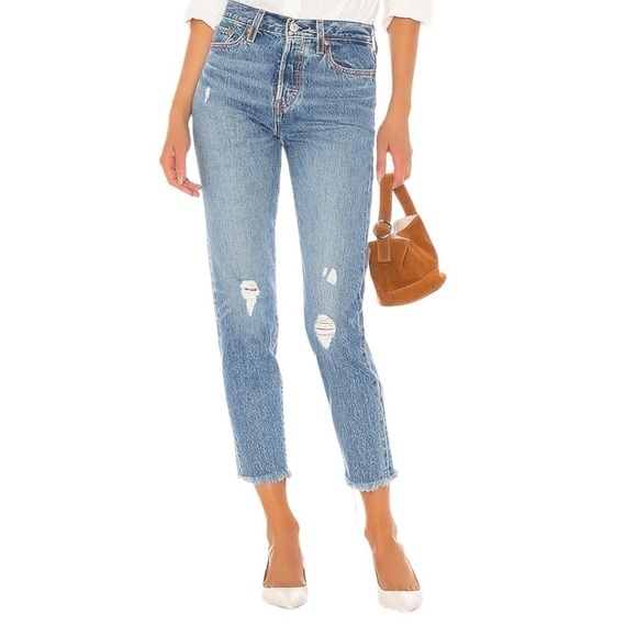 Levi's Wedgie Fit Women's Cut Off Ankle Jeans - Picture 1 of 15